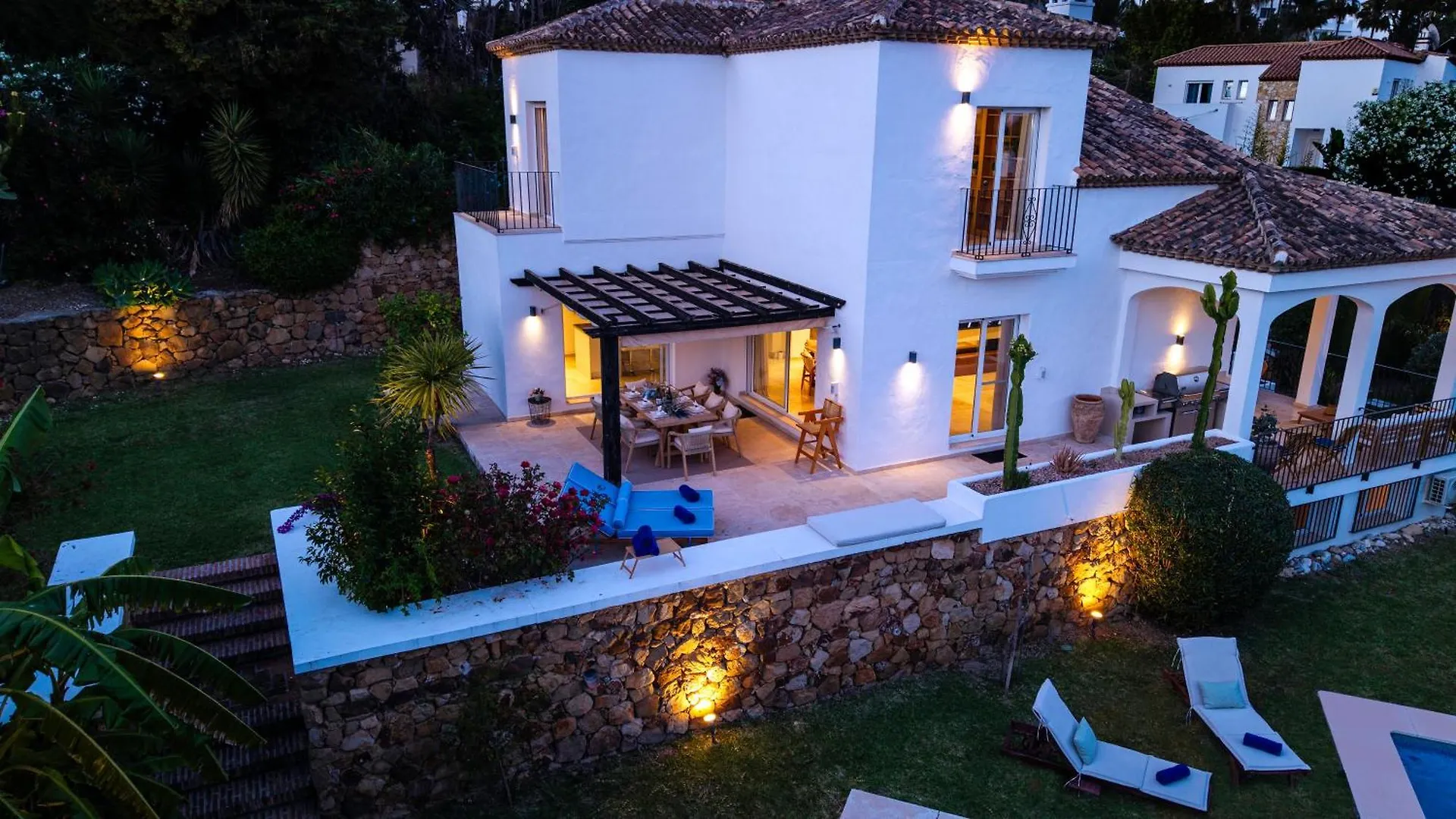 Vacation Marbella I Villa Birkin, Heated Pool, Andalusian Style, Gym, Cine, Golf Valley, 6 Min Puerto Banus