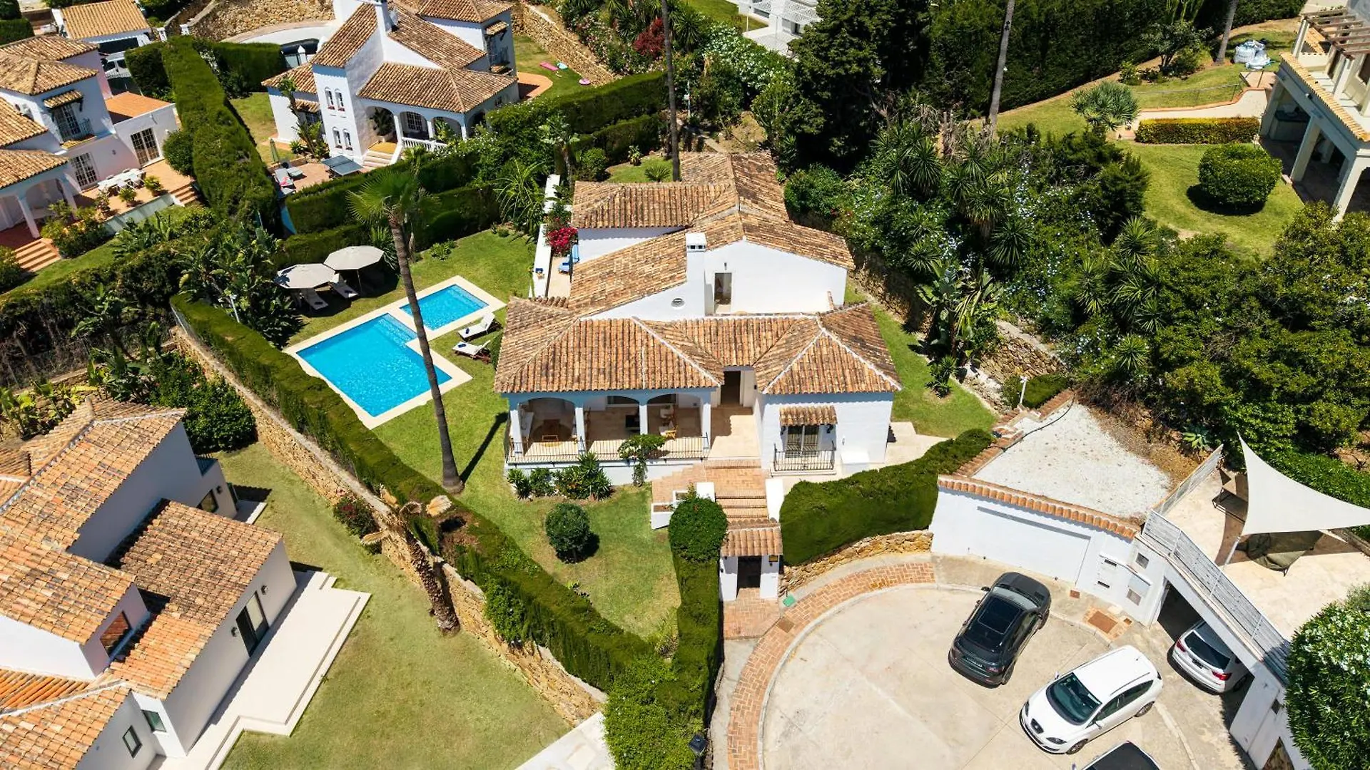 Vacation Marbella I Villa Birkin, Heated Pool, Andalusian Style, Gym, Cine, Golf Valley, 6 Min Puerto Banus